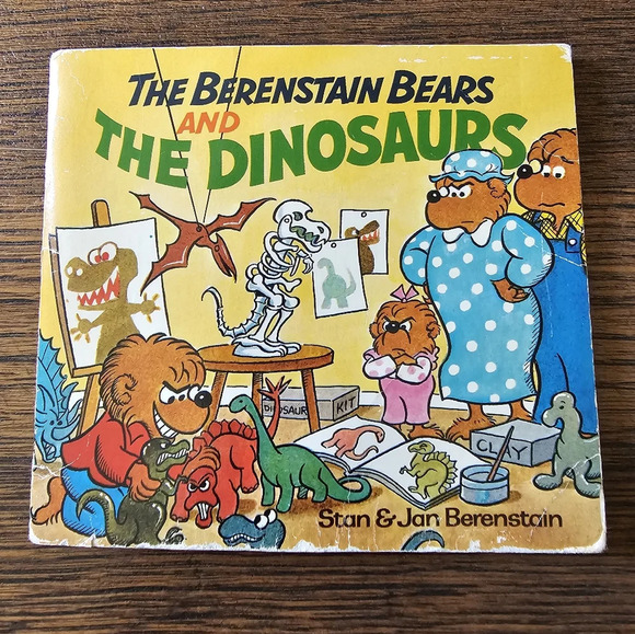 1984 The Berenstain Bears and The Dinosaurs Book By Stan & Jan Berenstain - Picture 1 of 4